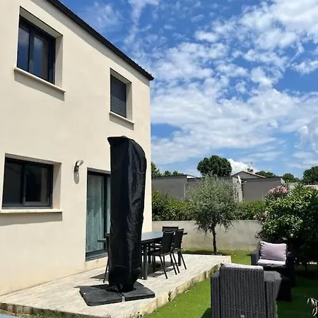 Holiday home Charmante Petite Maison Au Coeur De Valergues