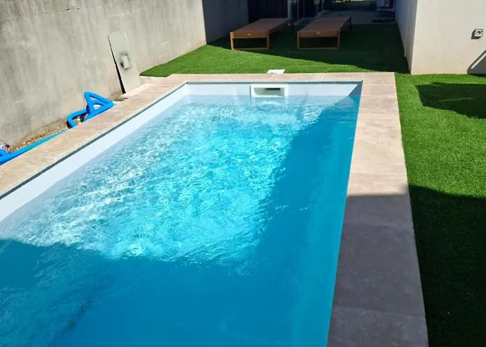 Charmante Maison Au Coeur De Avec Piscine Casa vacanze *